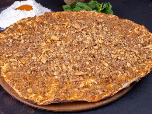 Cevizli Lahmacun