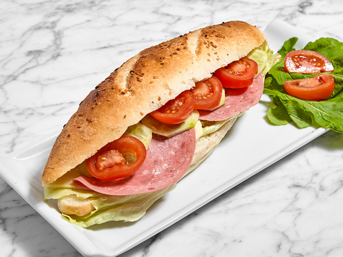 Ekmek Arası Salamlı Kaşarlı Sandviç