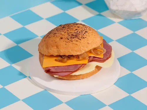 Soğanlı Roast Beef Sandviç