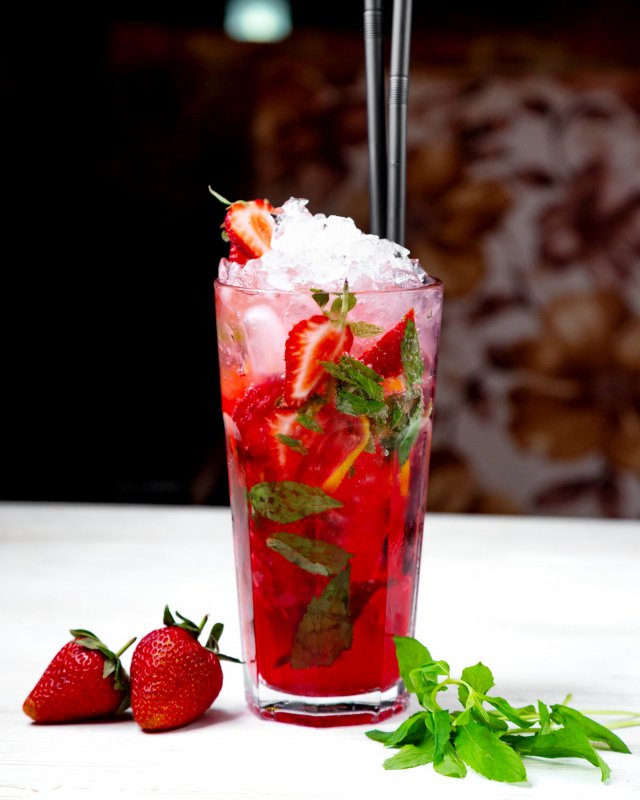 Çilekli Limonata