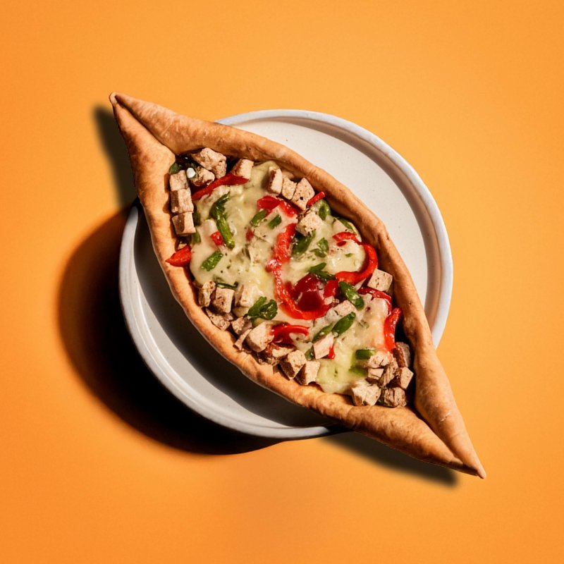 Tavuklu Pide