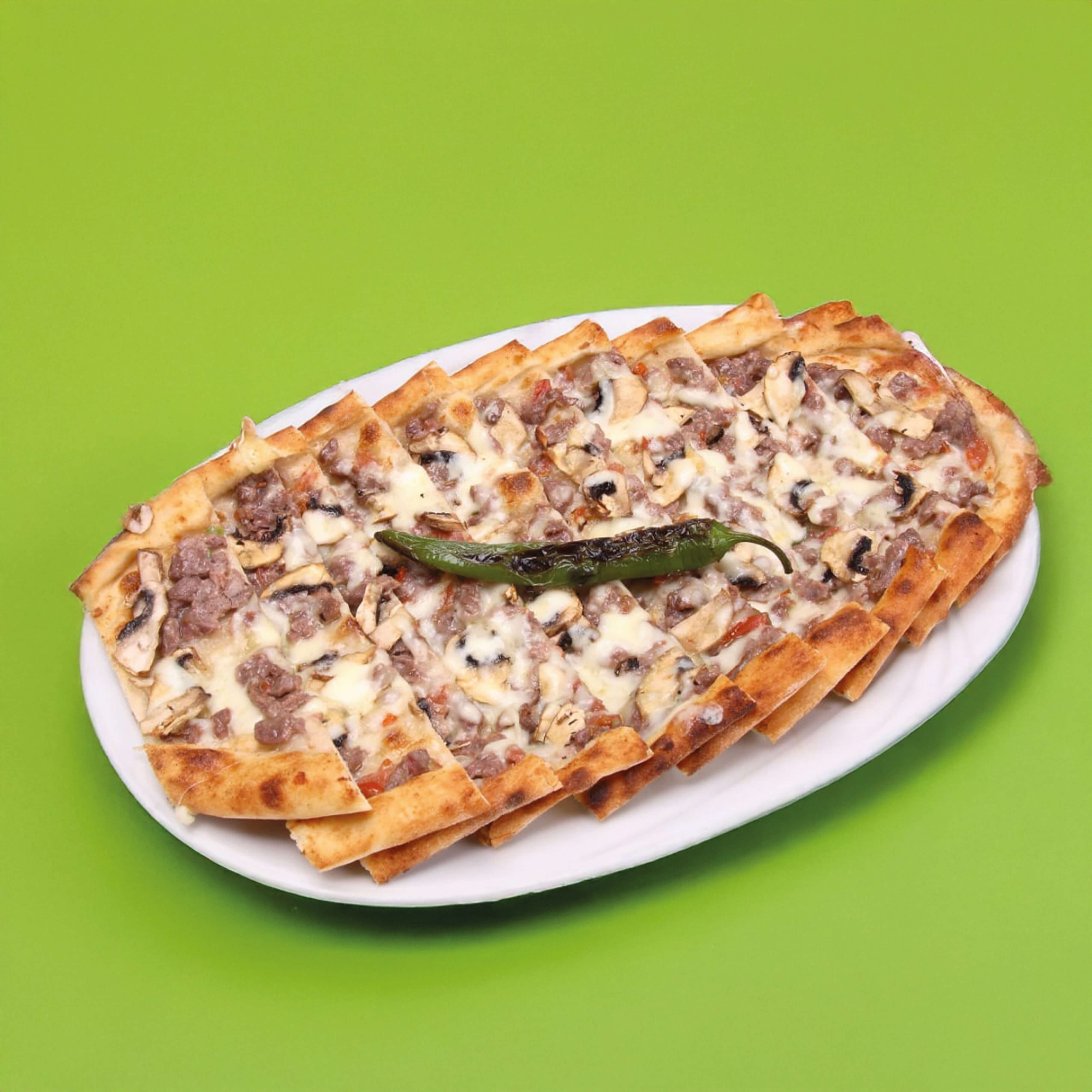 Kuşbaşılı & Mantarlı & Kaşarlı Pide
