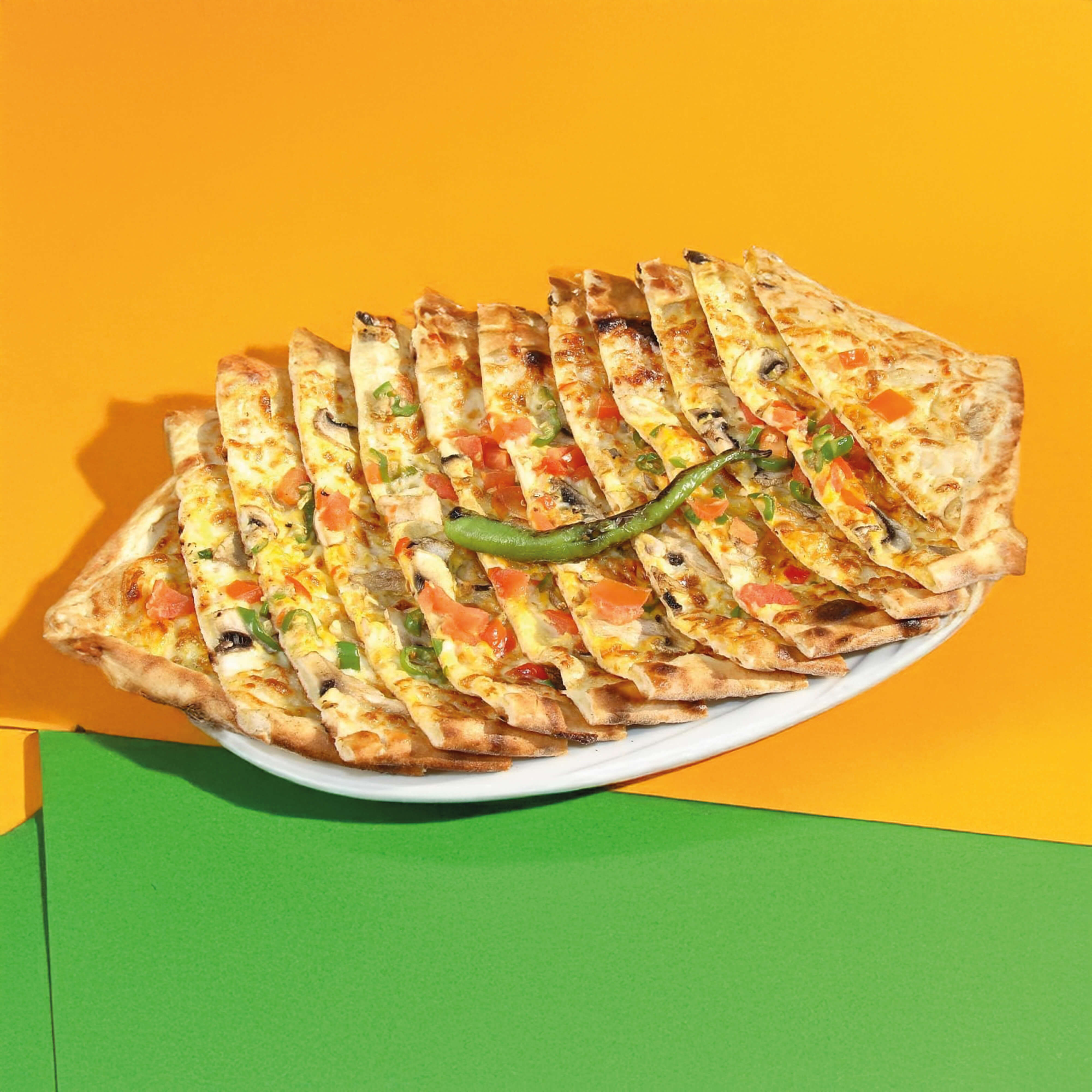 Sucuklu & Domatesli & Biberli Pide