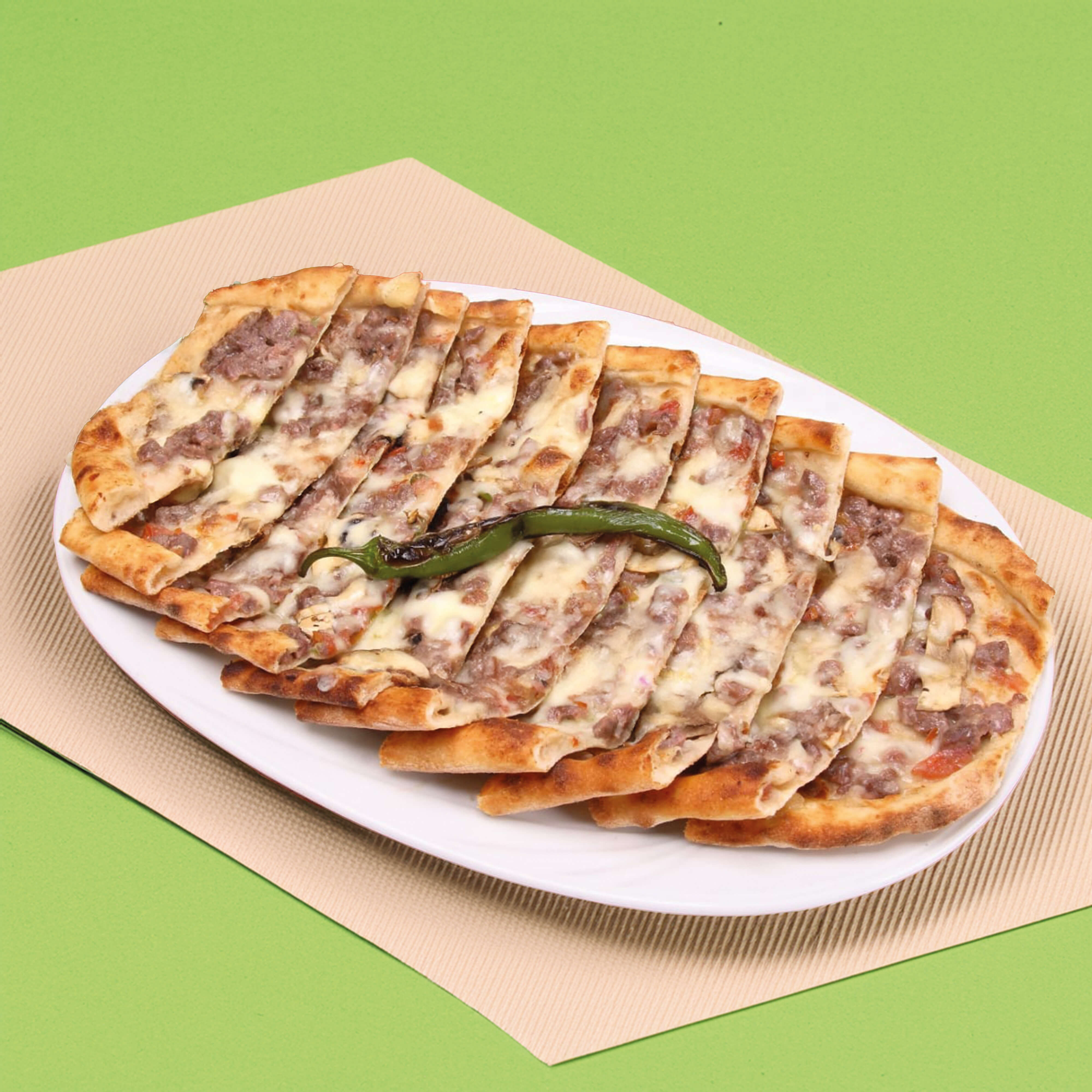 Kuşbaşılı & Kaşarlı Pide