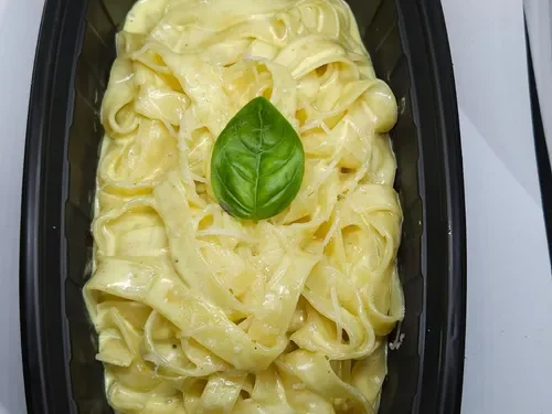 Hardal Kremalı Fettuccine
