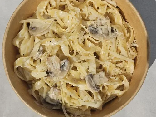Kremalı Mantarlı Fettuccine