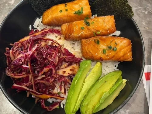 Teriyaki Soslu Somon Bowl