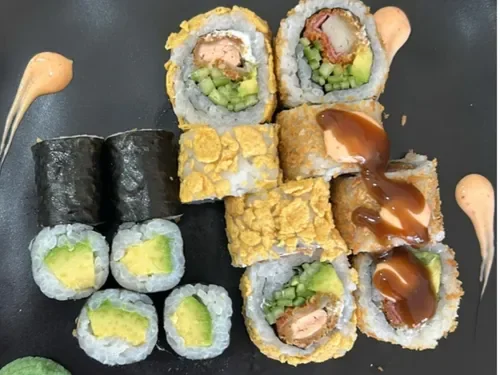 Ogi Moji Sushi Set 4