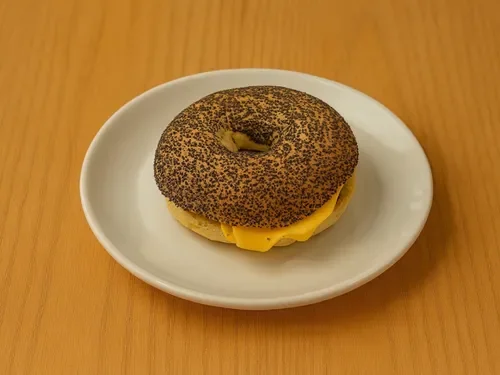 Üç Peynirli Sandviç (130 g)