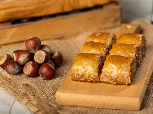 Trabzon El Açması Fındıklı Baklava