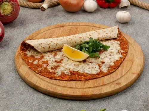 Kaşarlı Lahmacun
