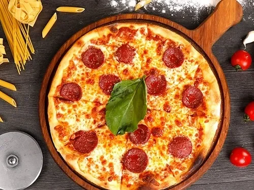 Pepperoni Pizza Menü