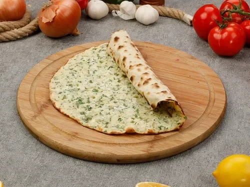 Peynirli Lahmacun