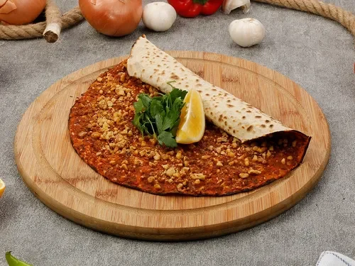 Cevizli Lahmacun