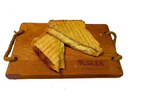 Kare Kaşarlı Tost