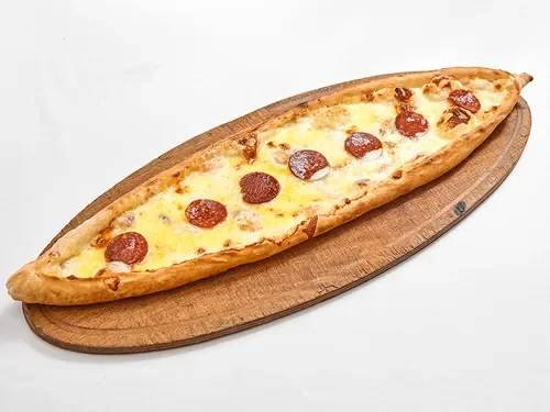 Sucuklu Kaşarlı Pide