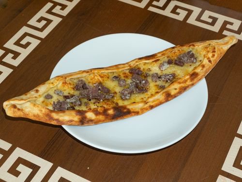 Kavurmalı Kaşarlı Pide