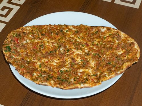 Kaşarlı Lahmacun