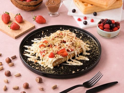 Beyaz Çikolatalı Çilekli Waffle (Küçük)