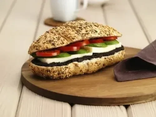 Zeytin Ezmeli Sandviç