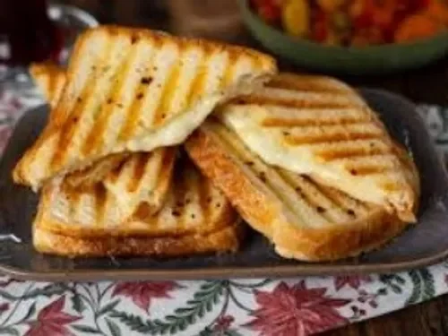Kaşarlı Tost