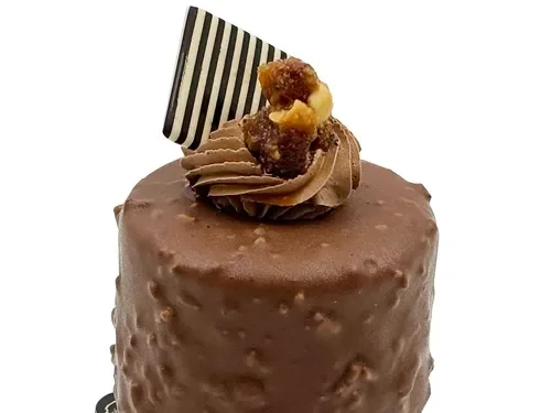 Krokanlı Pasta (1 Kişilik)