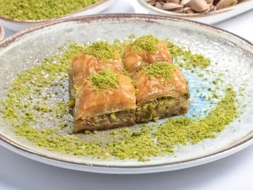Cevizli Fıstıklı Ev Baklava (500 g)