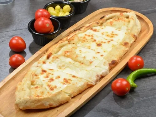 Kaşarlı Pide