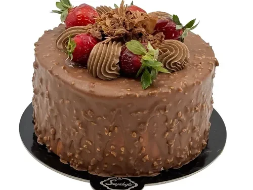 Çilek Çikolatalı Pasta (4-6 Kişilik)