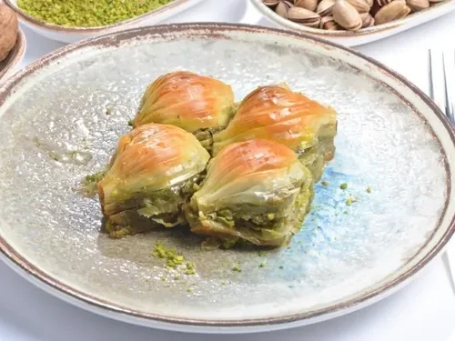 Fıstıklı Yeşil Midye Baklava (500 g)