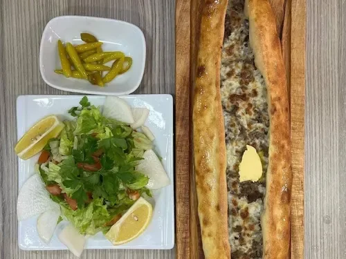 Kıymalı & Kaşarlı Pide