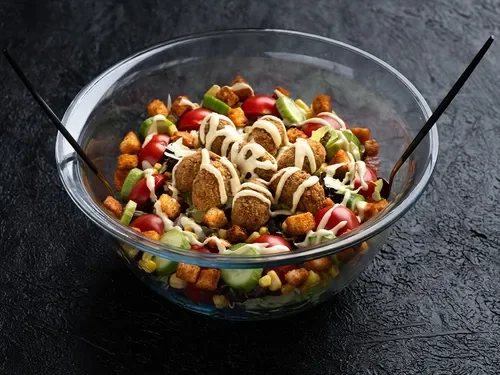 Falafel Salata
