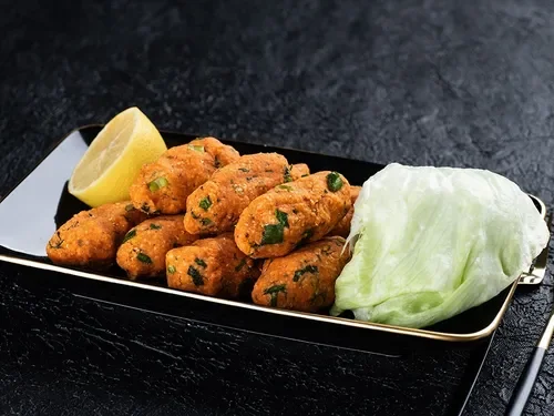 Mercimek Köftesi (Garnitürlü)