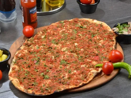 Acılı Lahmacun