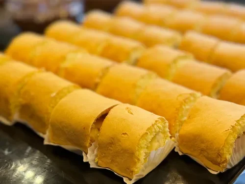 Lokmalık Çilekli Rulo Pasta