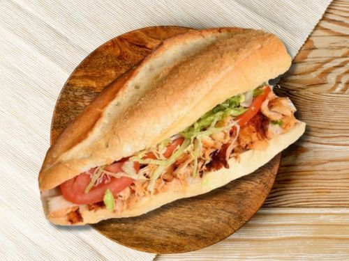Üç Çeyrek Ekmek Arası Tavuk Döner