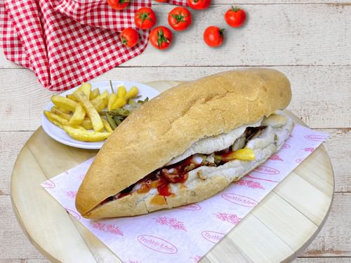 Üç Çeyrek Ekmek Tavuk Döner