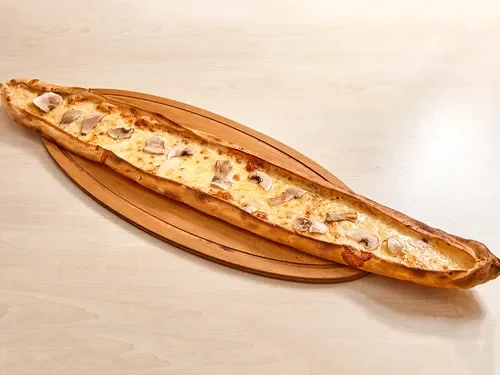 Kaşarlı Mantarlı Pide