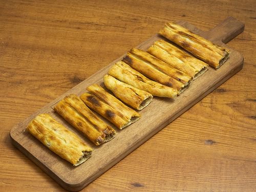 Kavurmalı & Kaşarlı Pide (Kapalı)