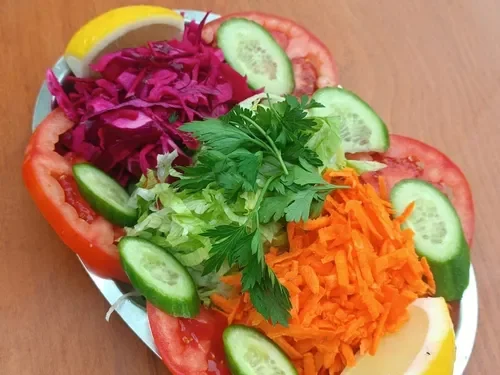 Mevsim Salatası