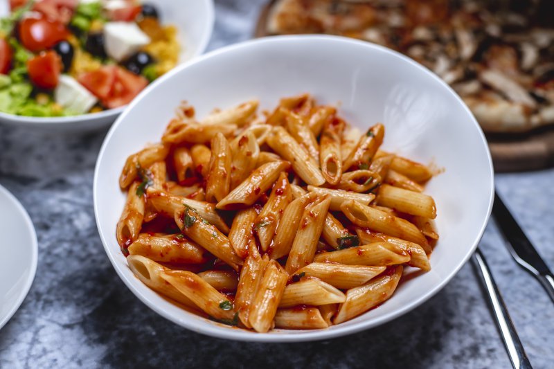 ACILI VE ÇEKİCİ PENNE