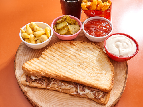 Kavurmalı Tost Menü 1