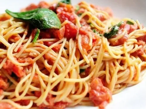 Spagetti Napoliten
