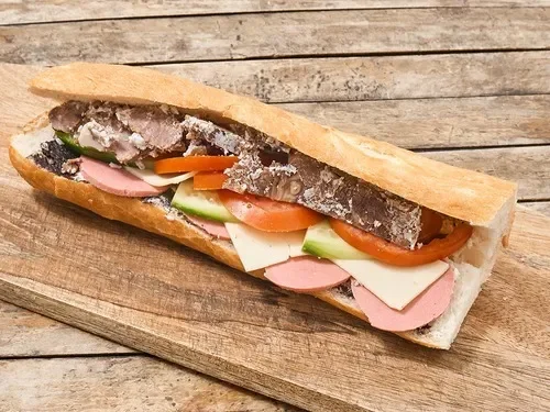 Kavurmalı Sandviç