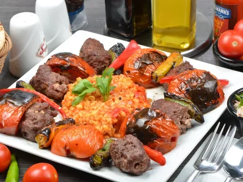 Domatesli Kebap