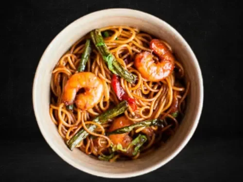 Karidesli Noodle