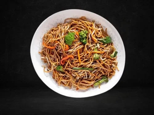 Sebzeli Noodle