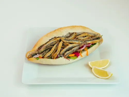 Hamsi Ekmek