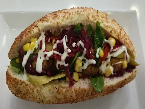 Falafelli Sandviç