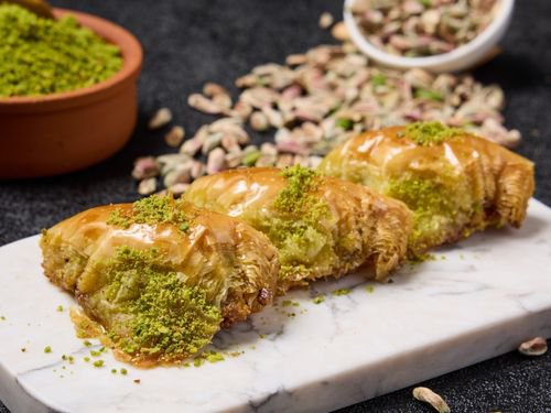 Kaymaklı Fıstıklı Şöbiyet (500 g)